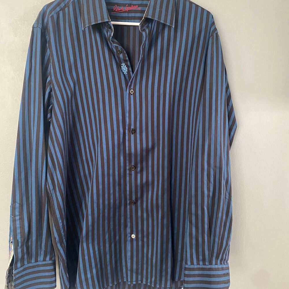 Robert Graham Men's Blue and Navy Shirt